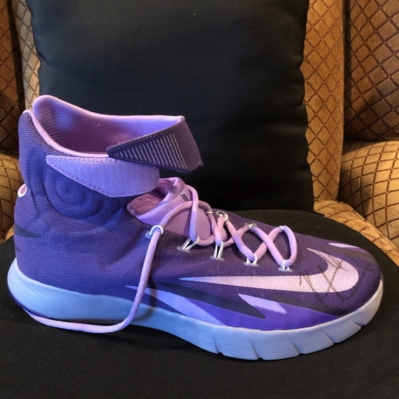 Nike Zooms signed by Kendall Marshall NBA - Picture 5 of 5